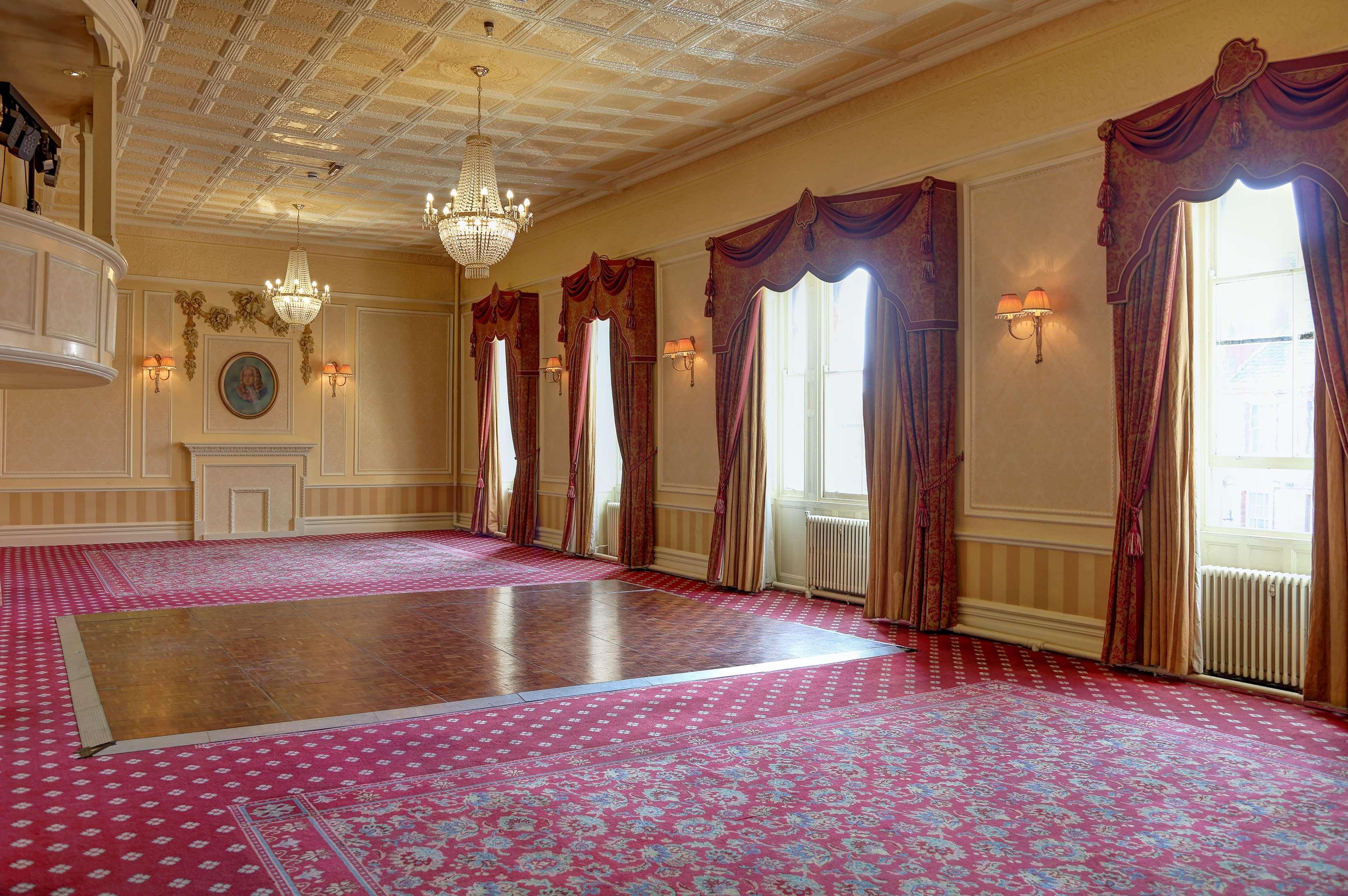 The George Hotel 彭里斯 内观 照片