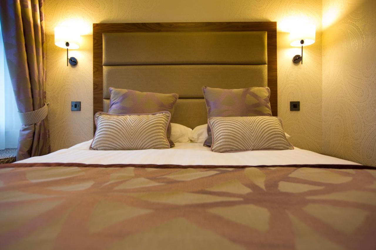 The George Hotel 彭里斯 外观 照片